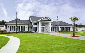 Community center with lounge, billiards and business center